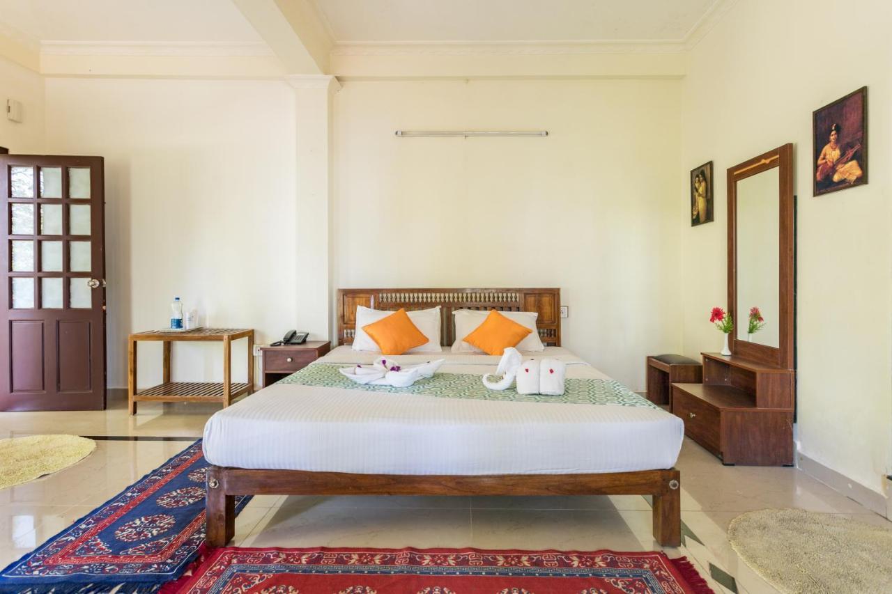 Violet Woods Hotel Munnar Exterior photo